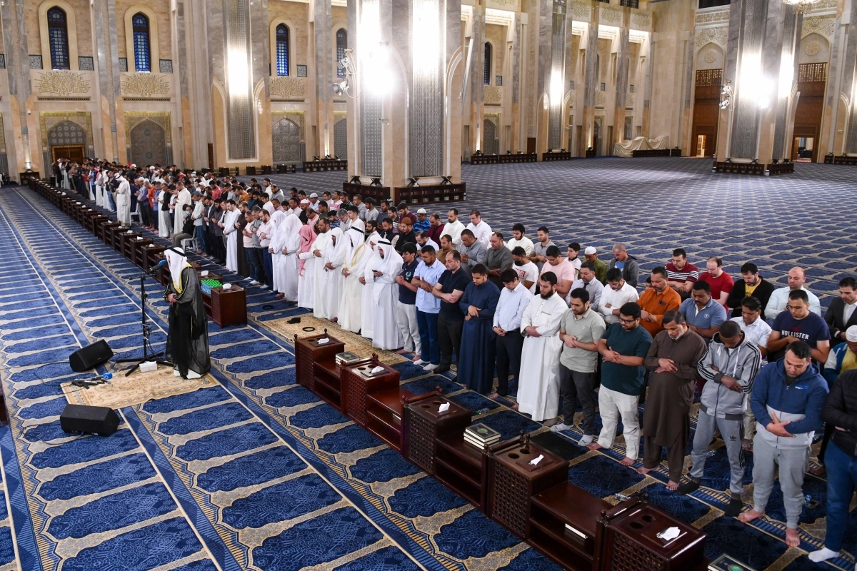 عاجل وبقرار رسمي.. الغاء صلاة التراويح في المساجد بسبب الخطر المحتمل من العدوان الايراني