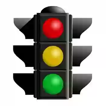 هل يرصد ساهر قطع الاشارة الصفراء ويعتبرها مخالفة؟ وكم قيمتها؟